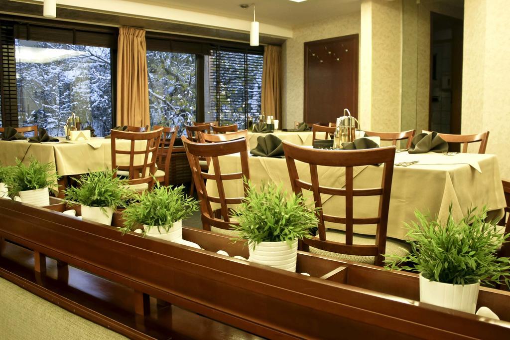 Edi Hotel Sofia Esterno foto