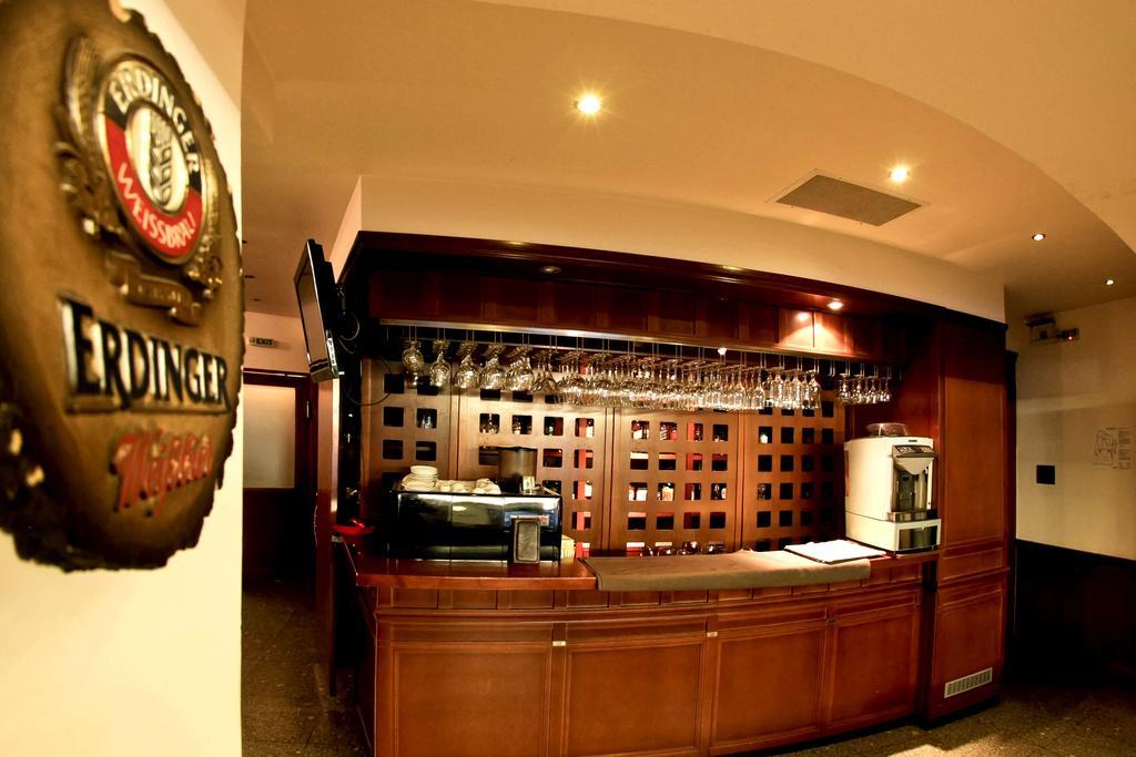 Edi Hotel Sofia Esterno foto